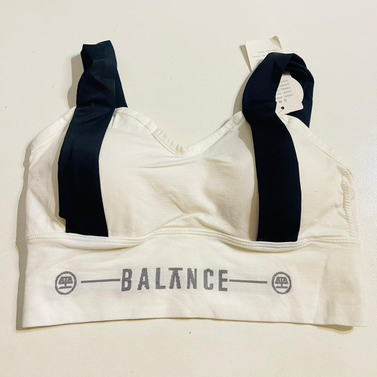 نیمتنه ورزشی نیکا اسپورت زنانه طرح balance
