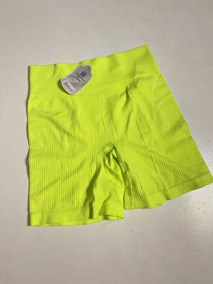 شرتک ورزشی زنانه کبریتی