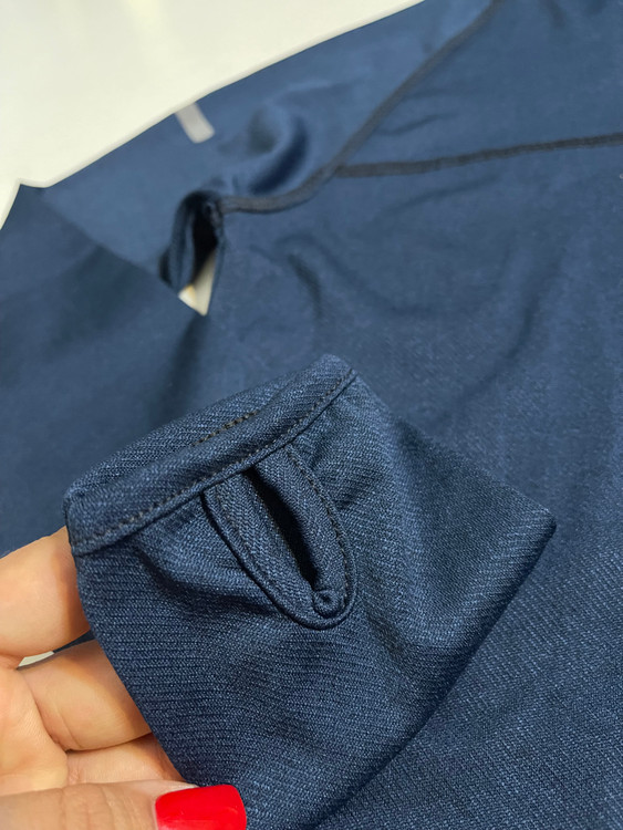 بلوز نیم زیپ آستین فینگردار وارداتی ریبوک